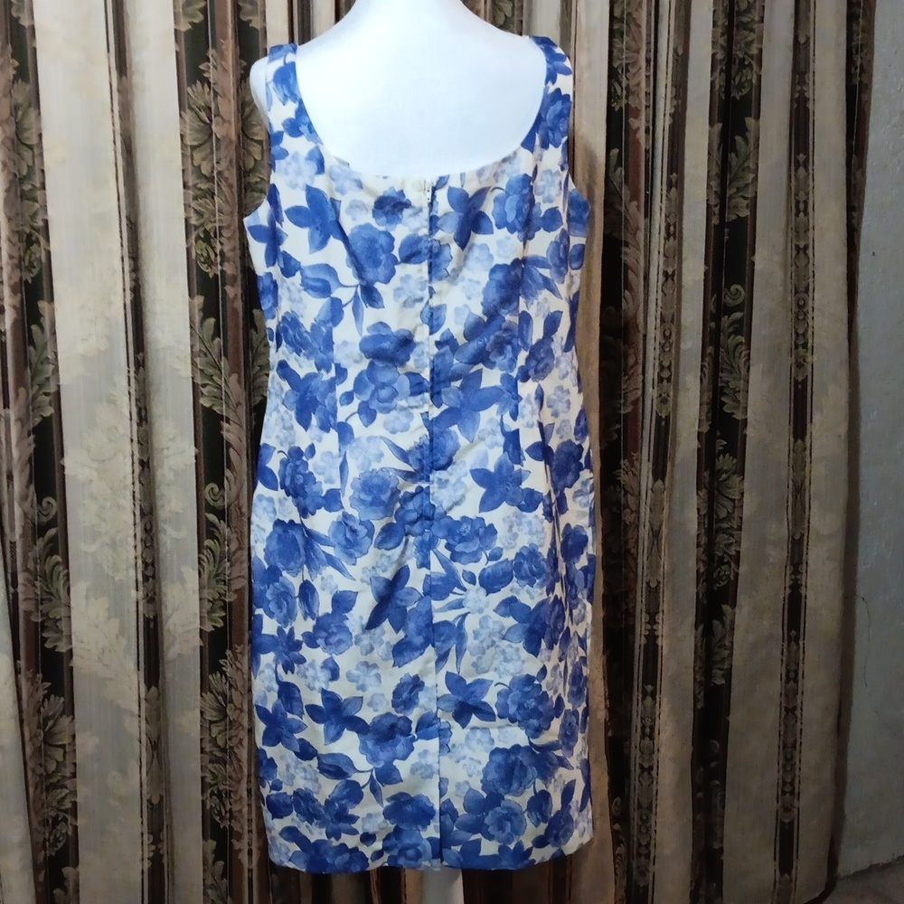 SAG HARBOR DRESS - Picture 2 of 6